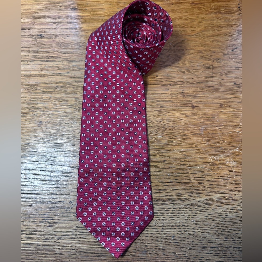 Brooks Brothers 346 Red White Pattern Pure Silk Neck Tie